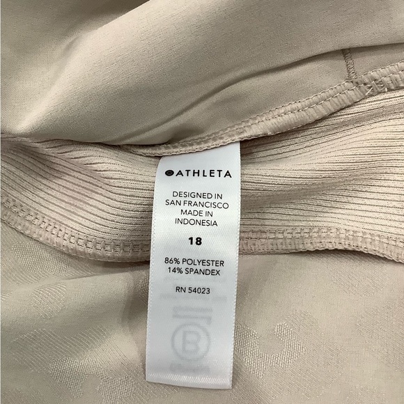 Women’s Athleta 18 Brooklyn Comfortable Joggers Pants Camo Beige Ankle Stretch - Picture 15 of 16